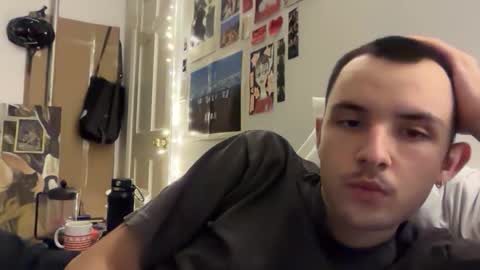 Snapshot of vince62000 chatting on November 16, 2025, 4:40 am vince online show from November 16, 2025, 4:40 am