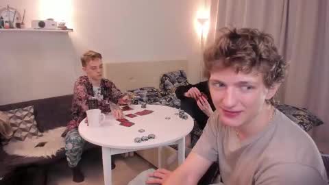 Dimoooooon online show from October 24, 2025, 8:49 pm