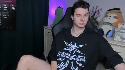 Vincent Strong online show from December 21, 2025, 1:35 am