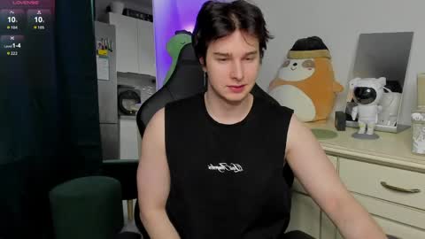 Snapshot of vincent__strong chatting on April 9, 2026, 3:50 pm Vincent Strong online show from April 9, 2026, 3:50 pm