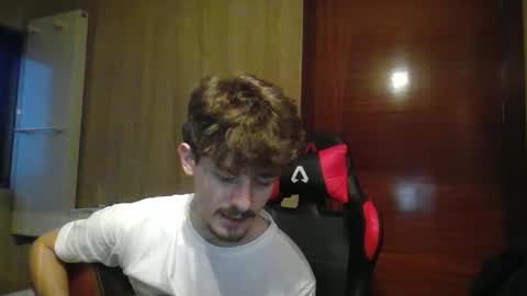 Snapshot of vincentprice69 chatting on February 28, 2025, 6:31 pm vincentprice69 online show from February 28, 2025, 6:31 pm