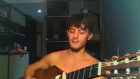 Snapshot of vincentprice69 chatting on October 14, 2025, 7:36 pm vincentprice69 online show from October 14, 2025, 7:36 pm