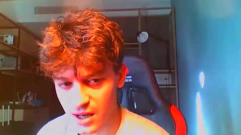 Snapshot of vincentprice69 chatting on October 18, 2025, 8:59 am vincentprice69 online show from October 18, 2025, 8:59 am