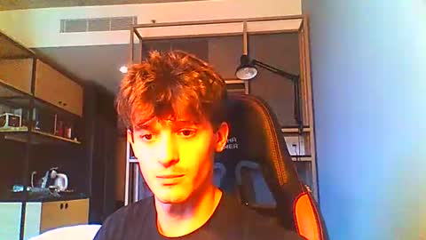 Snapshot of vincentprice69 chatting on October 24, 2025, 4:14 pm vincentprice69 online show from October 24, 2025, 4:14 pm