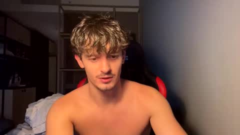 Snapshot of vincentprice69 chatting on November 4, 2025, 9:08 am vincentprice69 online show from November 4, 2025, 9:08 am