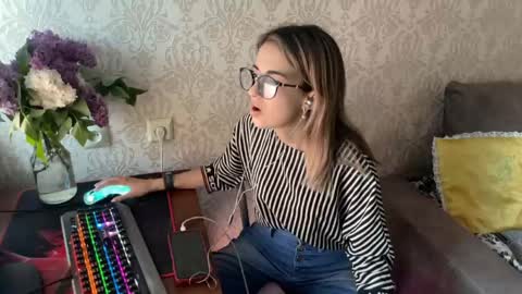 Mira online show from May 7, 2026, 4:12 pm