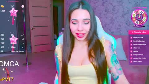 Snapshot of vinkiepinkie chatting on April 24, 2026, 5:48 pm Vinkiepinkie online show from April 24, 2026, 5:48 pm