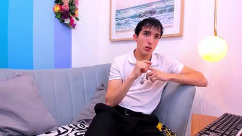 Snapshot of vinniematte chatting on February 19, 2025, 2:55 am vinniematte online show from February 19, 2025, 2:55 am