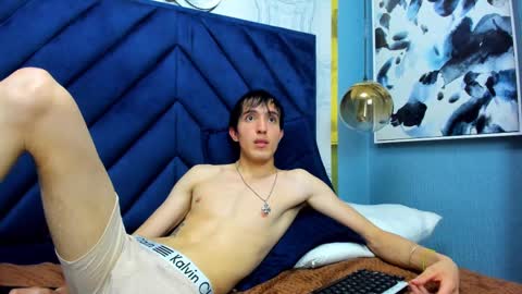 Snapshot of vinniematte chatting on March 8, 2025, 9:39 am vinniematte online show from March 8, 2025, 9:39 am