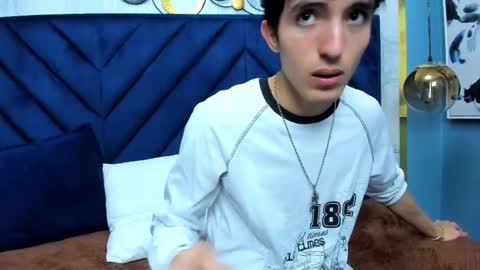 Snapshot of vinniematte chatting on March 12, 2025, 2:30 am vinniematte online show from March 12, 2025, 2:30 am