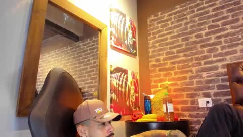 ---Vinzen--- online show from October 25, 2025, 4:31 am