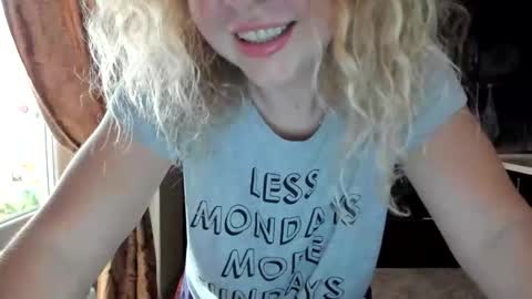 Snapshot of viodetta chatting on September 21, 2025, 10:06 am viodetta online show from September 21, 2025, 10:06 am