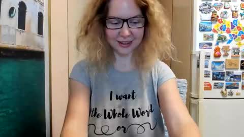 Snapshot of viodetta chatting on November 6, 2025, 10:05 am viodetta online show from November 6, 2025, 10:05 am