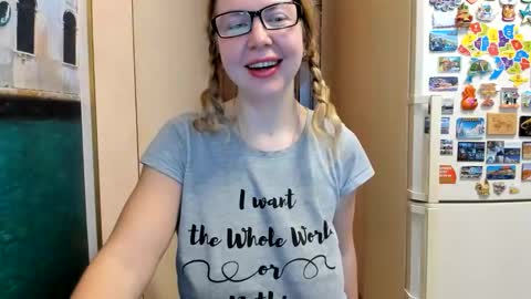 Snapshot of viodetta chatting on November 15, 2025, 9:28 am viodetta online show from November 15, 2025, 9:28 am