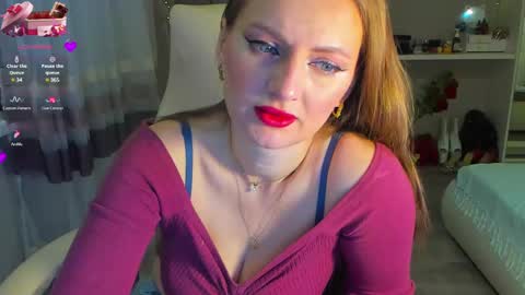 Funny  girl online show from February 26, 2025, 12:05 am
