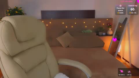 Viola online show from April 10, 2026, 8:46 pm