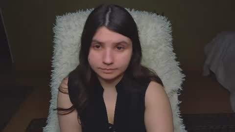 Snapshot of viola__sky chatting on June 17, 2026, 7:26 pm Viola online show from June 17, 2026, 7:26 pm