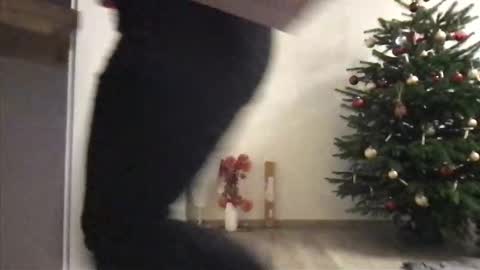 Vio online show from December 19, 2025, 7:59 am