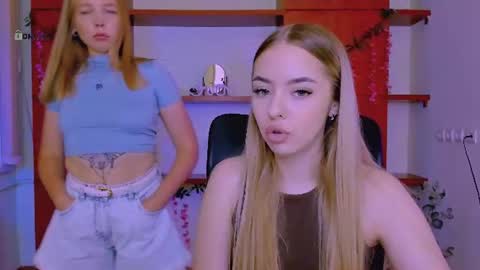 viola_sweet_ online show from June 21, 2026, 9:01 am