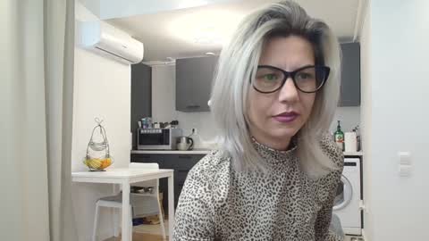viola online show from January 23, 2025, 1:02 pm