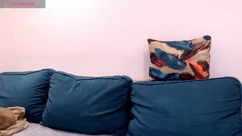 viola online show from September 26, 2025, 4:11 pm