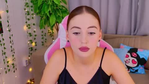 violaparkers online show from October 18, 2025, 5:32 am