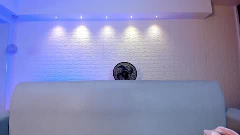 Snapshot of violeet_scott chatting on January 25, 2025, 10:51 am Violett Everyday From 0530 to 1430 Col Time online show from January 25, 2025, 10:51 am