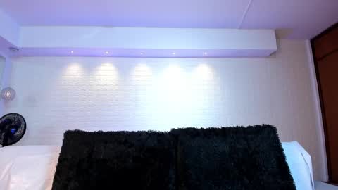 Snapshot of violeet_scott chatting on September 27, 2025, 10:42 am Violett Everyday From 0530 to 1430 Col Time online show from September 27, 2025, 10:42 am