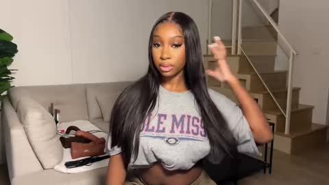 Fantasy Black Girl online show from November 3, 2025, 6:36 am