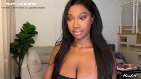 Snapshot of violet6xft chatting on February 24, 2026, 5:49 am Fantasy Black Girl online show from February 24, 2026, 5:49 am