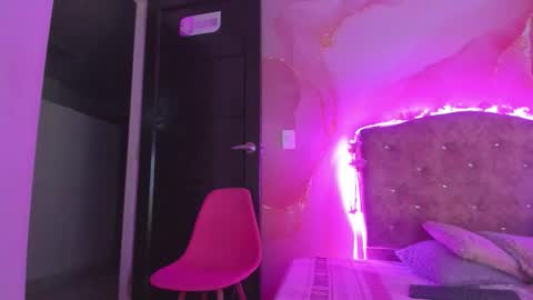 violet__taylor_ online show from January 12, 2026, 2:06 am