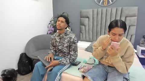 Violet and Myers online show from October 8, 2025, 11:30 am