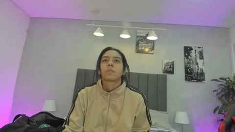 Violet and Myers online show from October 17, 2025, 11:35 am