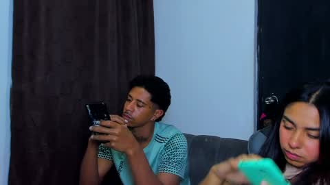 Violet and Myers online show from April 8, 2026, 10:54 pm