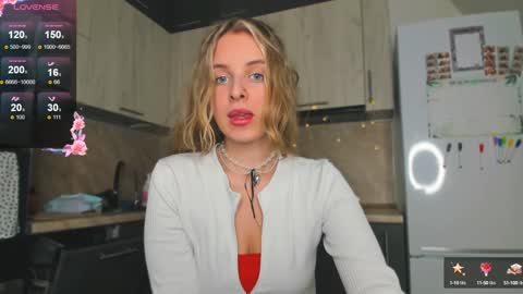 Violet online show from December 28, 2024, 1:17 pm