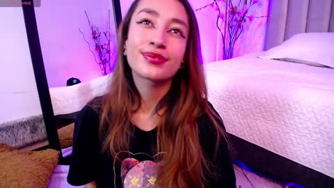 Violet Jones online show from December 22, 2024, 2:16 pm