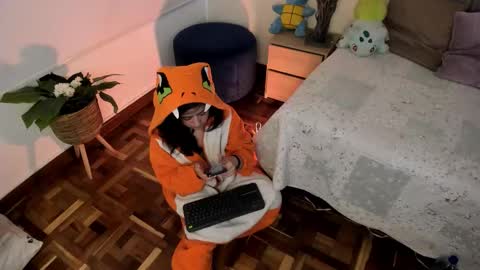 Violet Nova online show from January 8, 2026, 12:51 pm