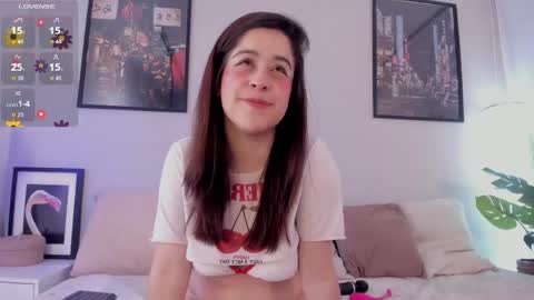 Snapshot of violet_nova1 chatting on May 3, 2026, 4:18 am Violet Nova online show from May 3, 2026, 4:18 am
