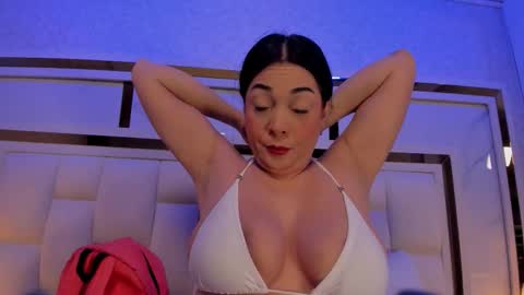 Snapshot of violet_sm chatting on December 1, 2025, 3:00 am violet_sm online show from December 1, 2025, 3:00 am