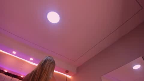 Violeta  online show from September 25, 2025, 10:52 am