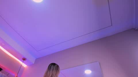 Violeta  online show from October 28, 2025, 11:03 am