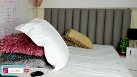 Snapshot of violeta_cs chatting on December 17, 2024, 12:01 am online show from December 17, 2024, 12:01 am