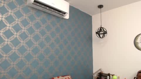 Violeta  online show from December 7, 2024, 1:14 am