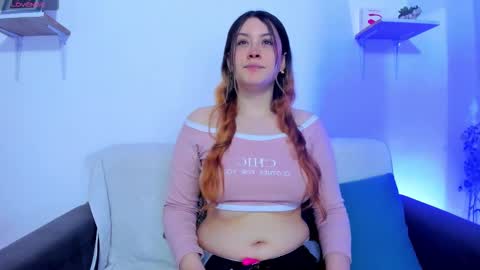 Snapshot of violeta_cutee chatting on February 19, 2026, 2:02 pm Violeta online show from February 19, 2026, 2:02 pm