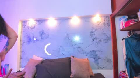 Violet  online show from September 11, 2025, 4:23 am