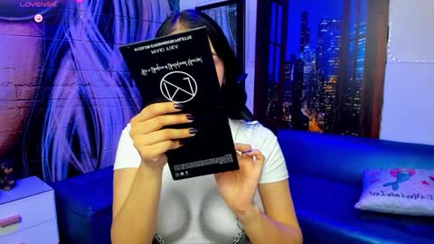     online show from January 22, 2025, 9:10 pm