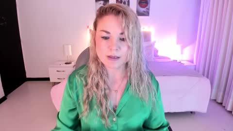 violeta_hotter_ online show from November 6, 2025, 11:11 am