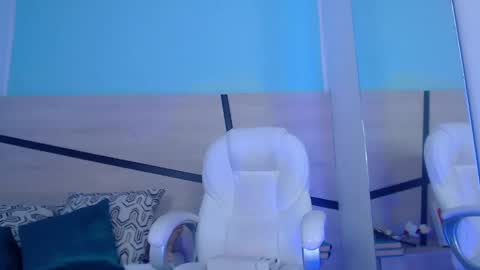 Violeta leon online show from January 8, 2025, 6:09 am