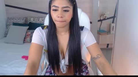 Violeta leon online show from January 22, 2025, 7:57 am