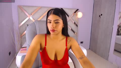Violeta leon online show from February 17, 2026, 3:25 am